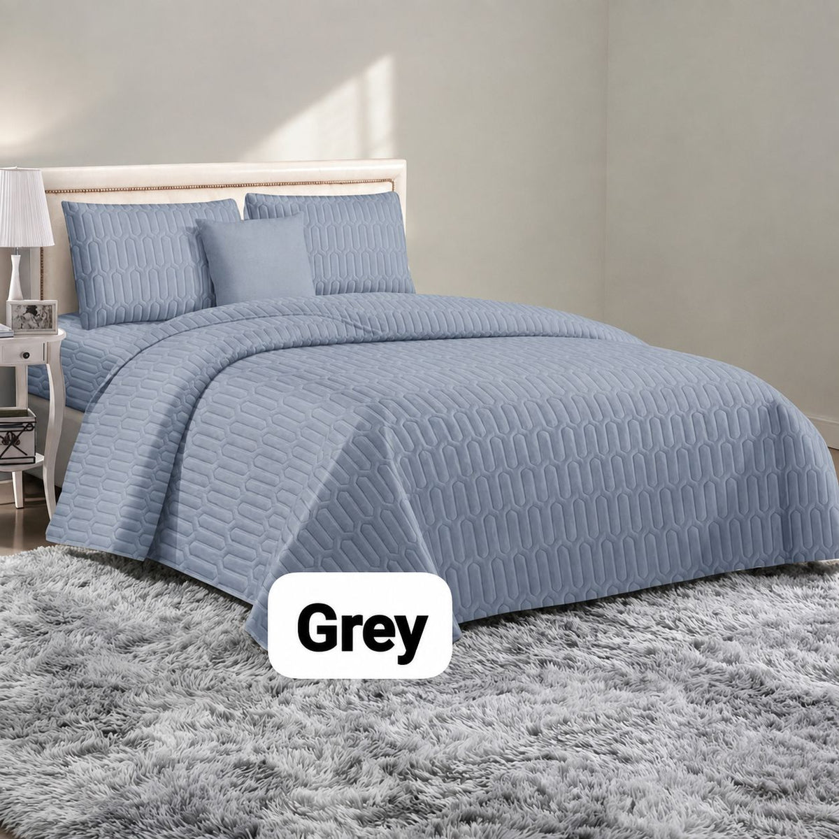 2-in-1 Comforter & Fluffy Carpet Combo