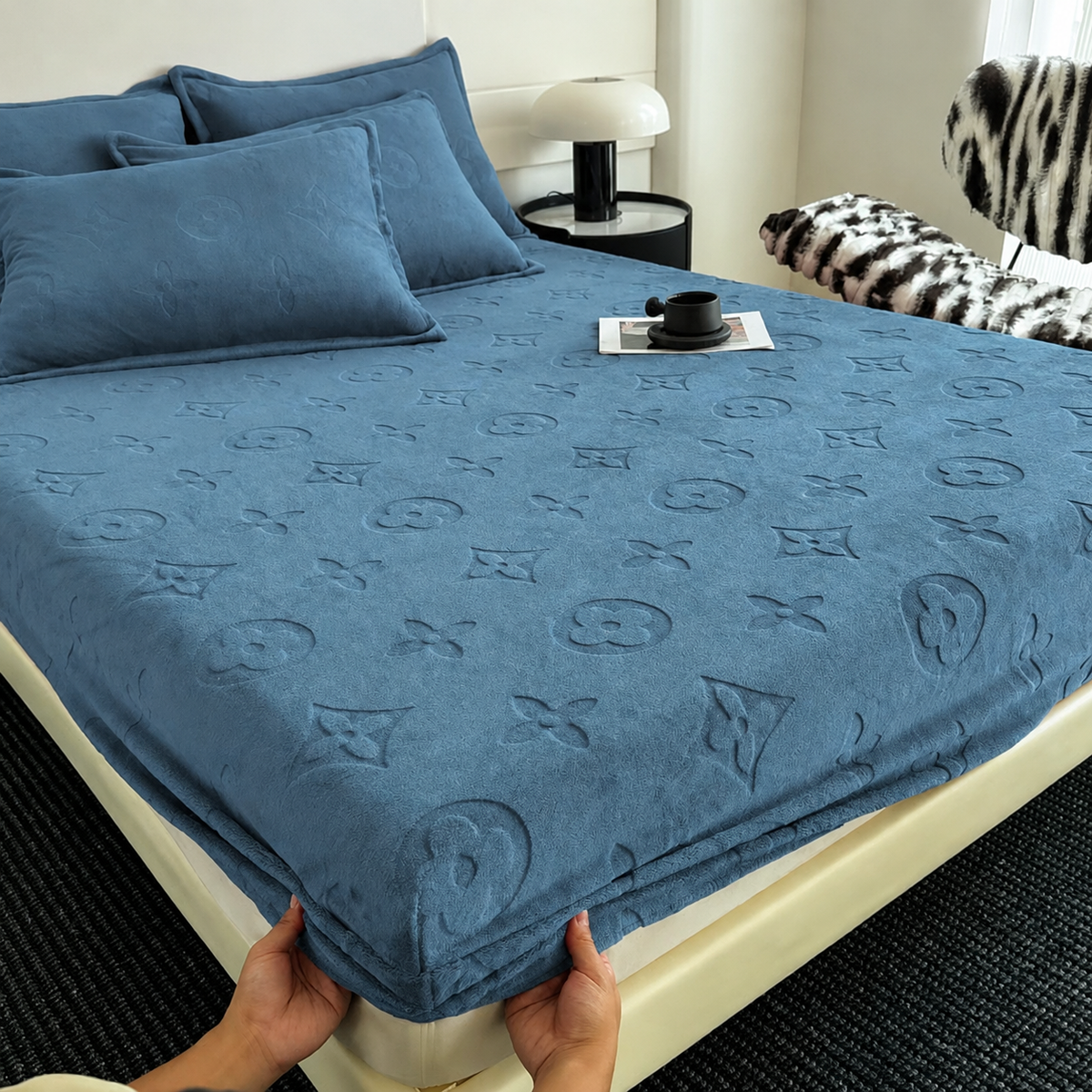 3pcs Waterproof Quilted Mattress Protector Set